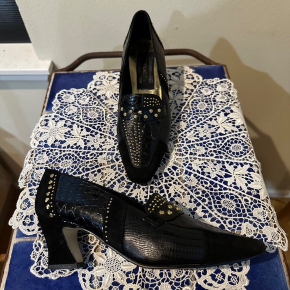 Black Mock Croc, Snake and Suede Court shoes by J. Renee, c1990 - Sz 8M - Picture 9 of 15